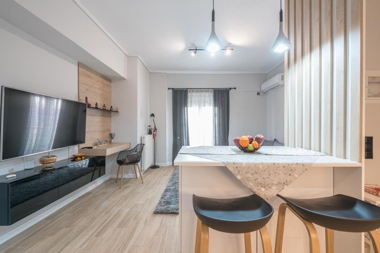 Comfy And Modern Apartment Афіни Екстер'єр фото