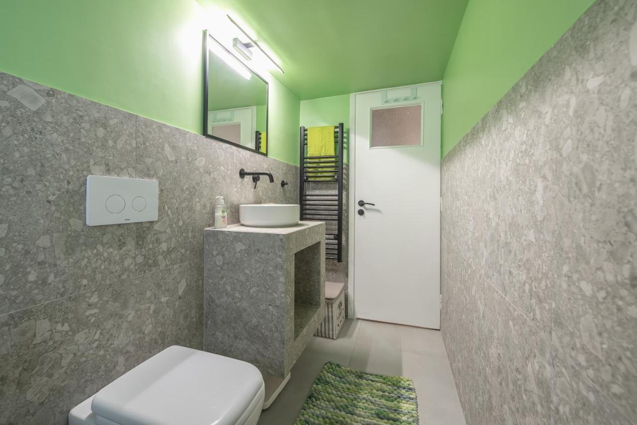 Comfy And Modern Apartment Афіни Екстер'єр фото