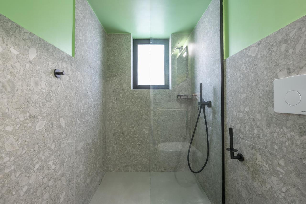 Comfy And Modern Apartment Афіни Екстер'єр фото