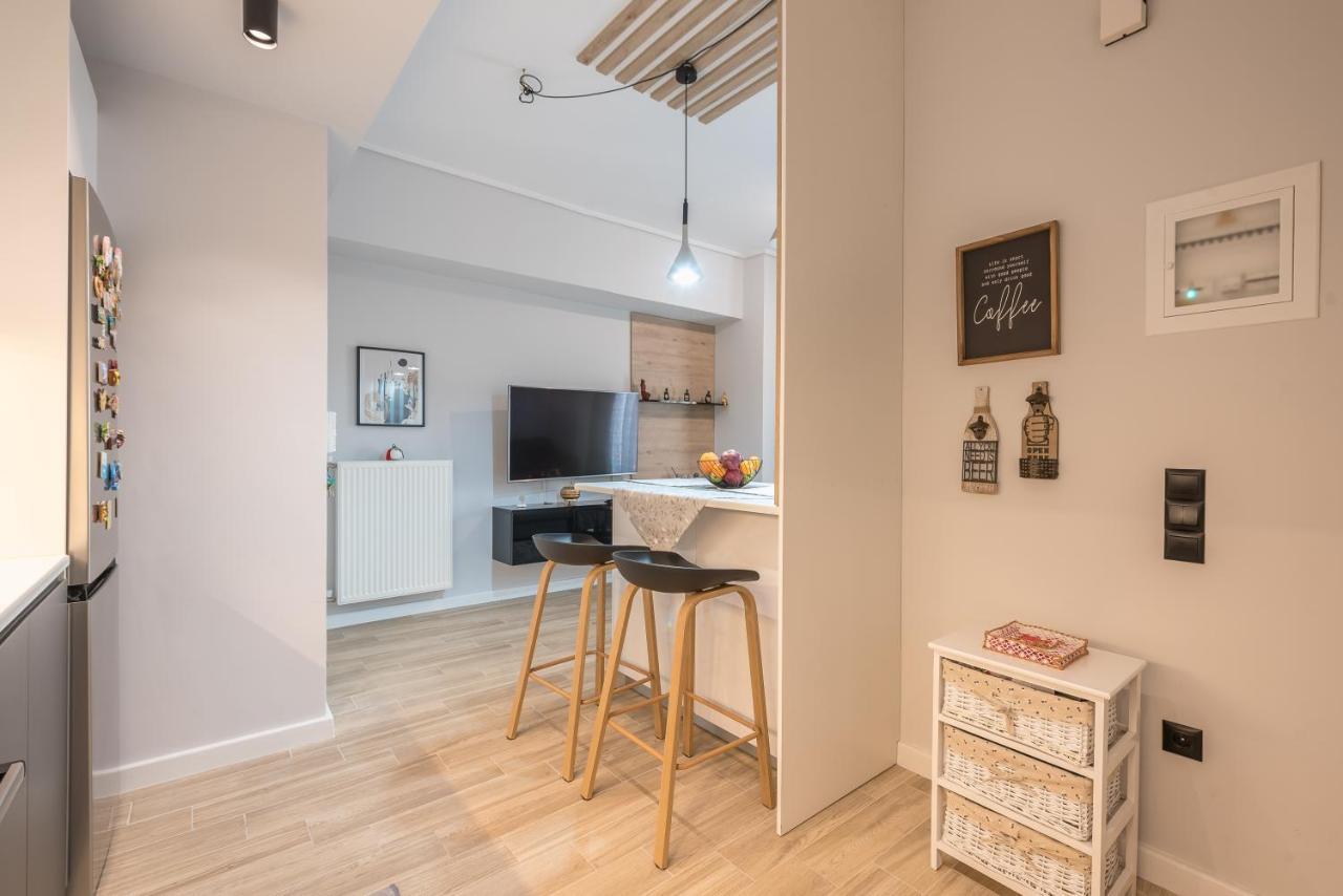Comfy And Modern Apartment Афіни Екстер'єр фото